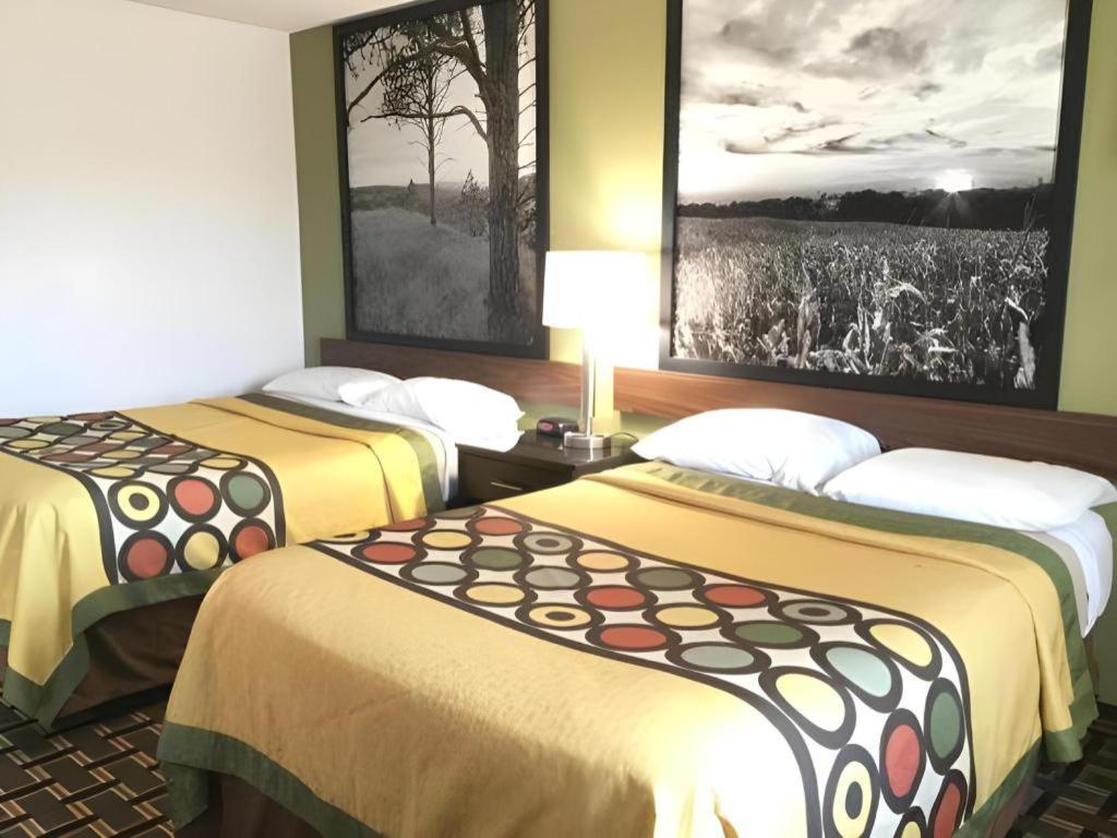 Super 8 By Wyndham Wayne Hotell Eksteriør bilde
